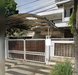 Rumah Komersial Area untung suropati surabaya pusat