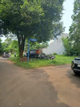 Kavling hoek kotak barat-utara luas 375 m2 di Sutra Kirana- Alam Sutra