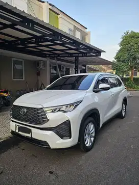 Toyota ZENIX V cvt 2023 CASH!