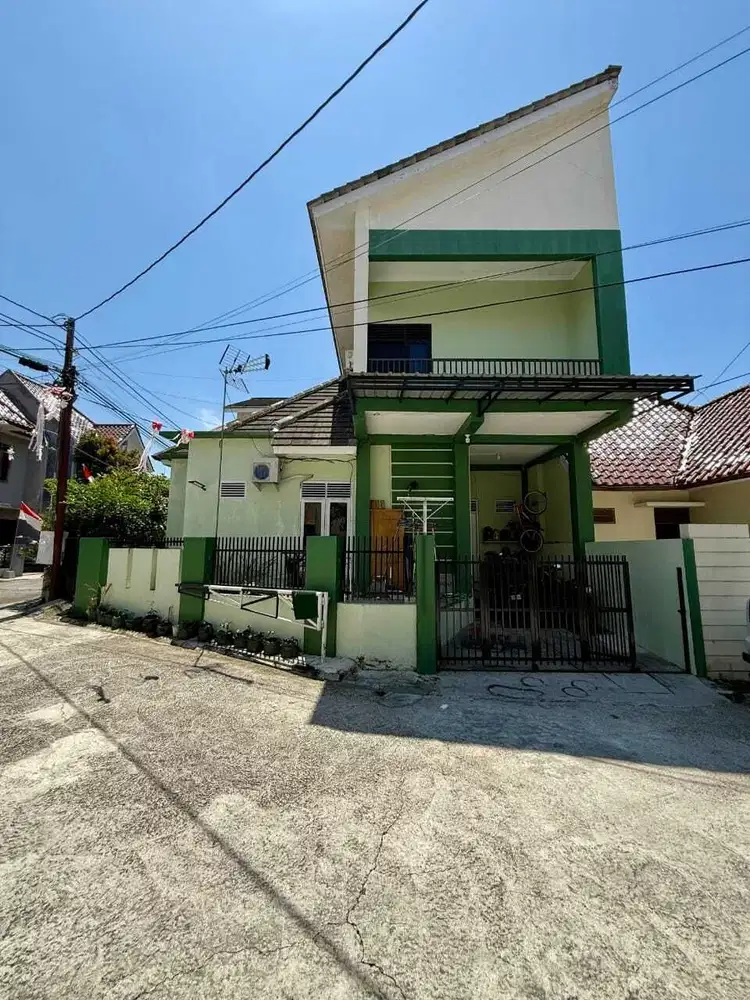 dijual rumah di sleman dekat kampus ugm di jalan kaliurang km 8
