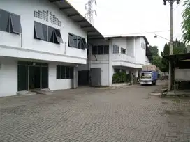 Gudang pusat keramaian dekat Tyfountex Kartasura