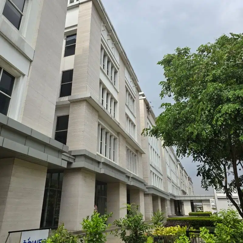 JUAL CEPAT ! Kantor Foresta Business Loft 5 lantai Standart