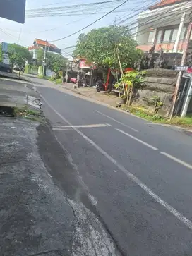 Di jual tanah jalan raya  Tukad Yeh Aya IX  , Denpasar Bali