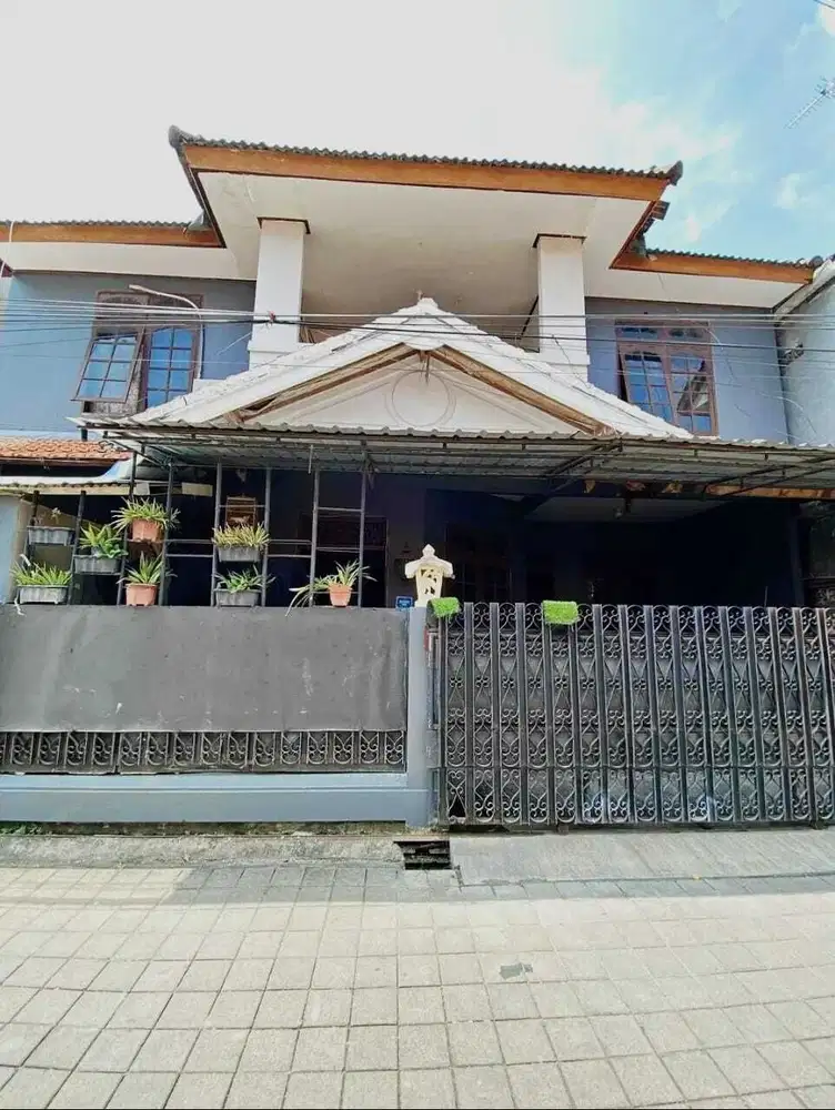 dijual rumah lantai 2 sesetan denpasar selatan