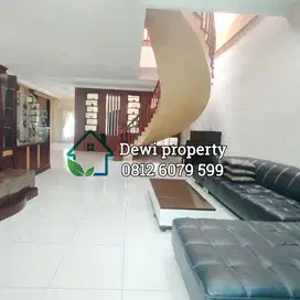 DIJUAL VILLA KOMP CEMARA ASRI JLN DAHLIA