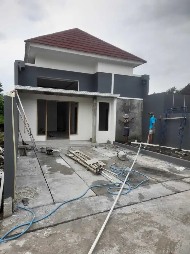 RUMAH BARU DAN LUAS DI JALAN KALIURANG DEKAT KAMPUS UII