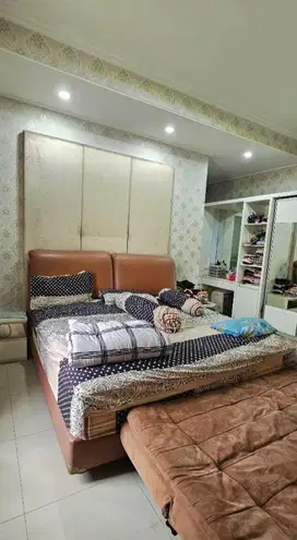 RUMAH SPLIT LEVEL CITRALAND SURABAYA BARAT