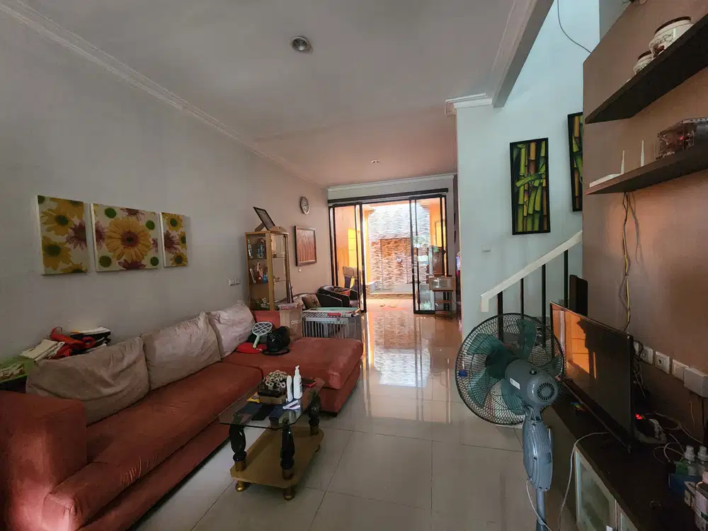 JUAL CEPAT RUMAH FULL BANGUNAN DI SUVARNA SUTERA AREA GOLF