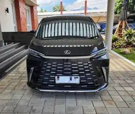 LEXUS LM350h 2024 KM 10.000 SEPERTI BARU
