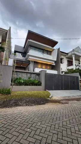 Di.jual Rumah mewah Taman Golf Citraland