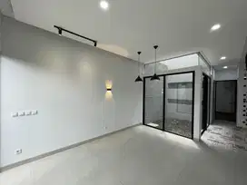 Jual Rumah Bagus 2 lantai daerah Griya Loka BSD