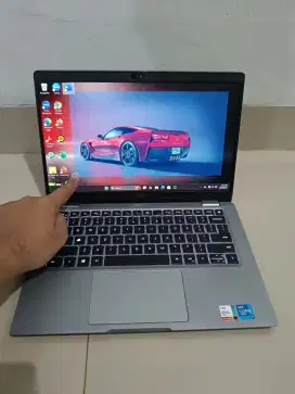 Laptop Dell Touchscreen Core i7 Gen 11 RAM 16GB SSD 512GB