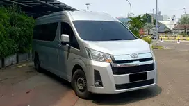 [ GARANSI 5TH ] Toyota HiACE Premio 2.8 Diesel 12 Seater 2023/2024