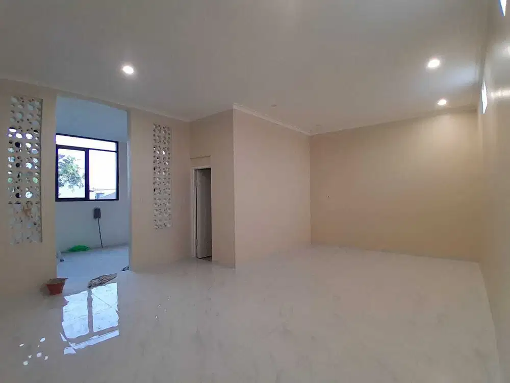 (SALE) RUMAH SINGGASANA, BANDUNG, RENOV BARU, LUAS , DEKAT TOL (NEGO)