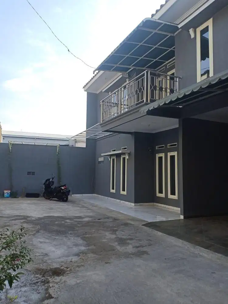 RUMAH BAGUS POJOK DLM CLUSTER AKSES JLN 2 MBL DEKAT AEON MALL TJ BARAT
