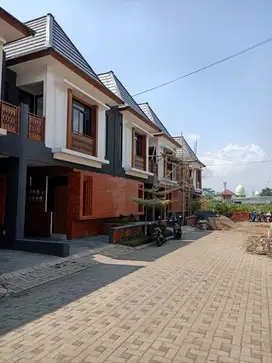 Rumah kos dijual di Malang 8KT 8KMD furnished AC Token suhat UB