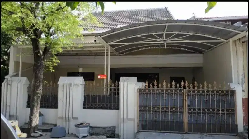 RUMAH  DEKAT UPN RUNGKUT MENANGGAL SURABAYA