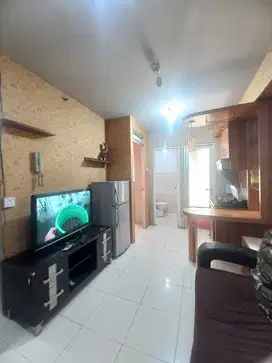 Sewa Apartemen gading nias Bulanan tahunan EMERALD lt 7