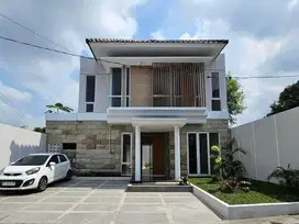 Rumah bagus di dekat hotel hyyat palagan
