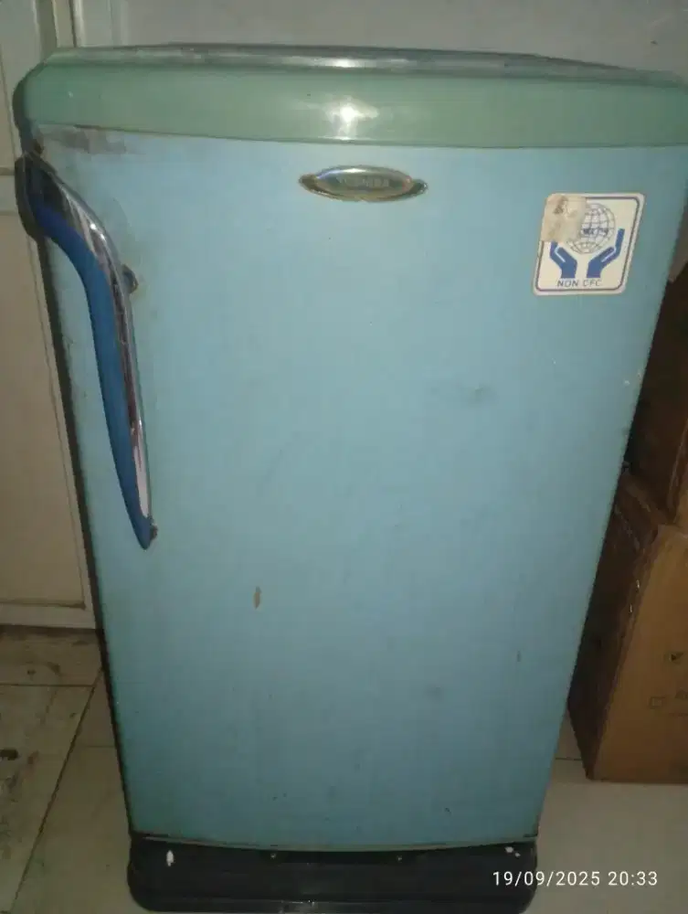 Kulkas merk Toshiba nego butuh