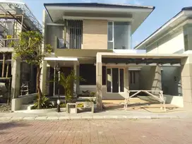 Rumah bagus dalam perumahan elit grenhill