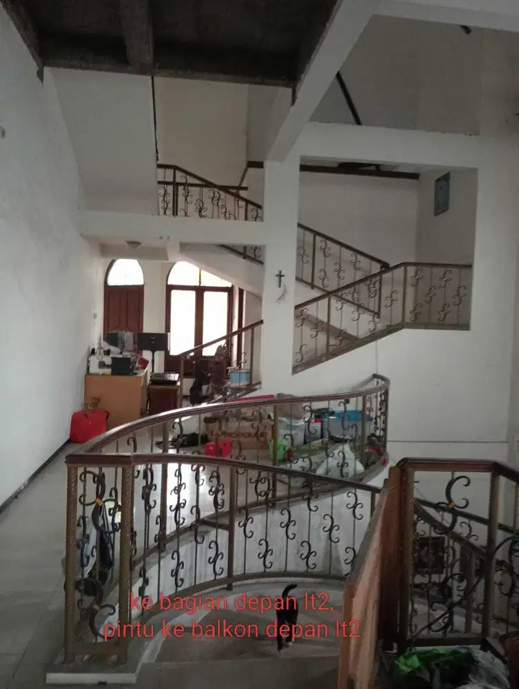 Di Jual Rumah bangunan 2,5 Lantai Muraahhh MANYAR - SURABAYA