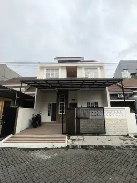 Rumah Cantik Siap Huni Ketintang  Surabaya