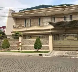 Rumah Cantik Galaxy Bumi Permai Araya Surabaya