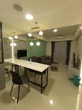Disewakan 3 BR Apartemen Meikarta Tower Newton