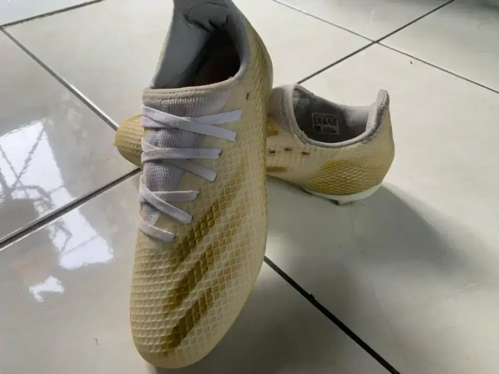 Sepatu Speak Bola Kondisi Bagus size 38 2/3