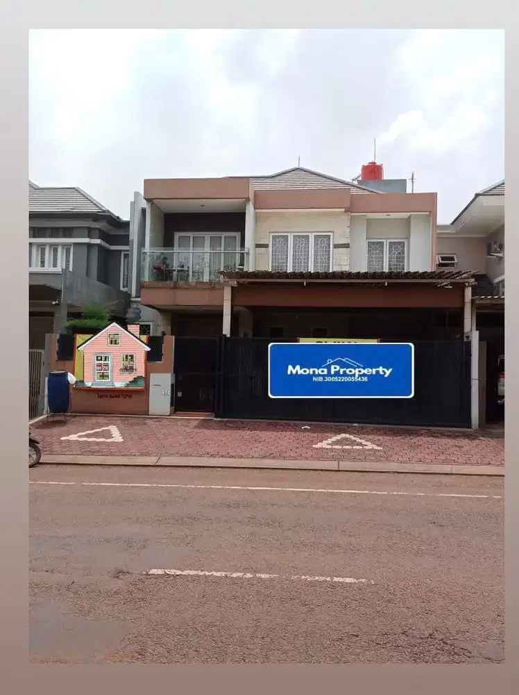 Dijual rumah di  kota wisata  Cibubur