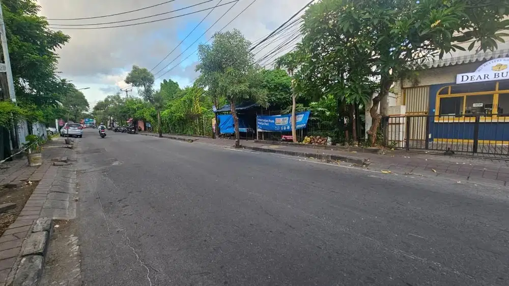 Tanah Raya Petitenget Kerobokan badung
