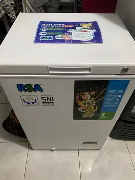 DIJUAL FREEZER KONDISI LIKE NEW BERSIH MULUS