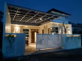 Rumah Dijual Jl Raya Tajem, Mewah FULL Furnish di Pokoh Wedomartani