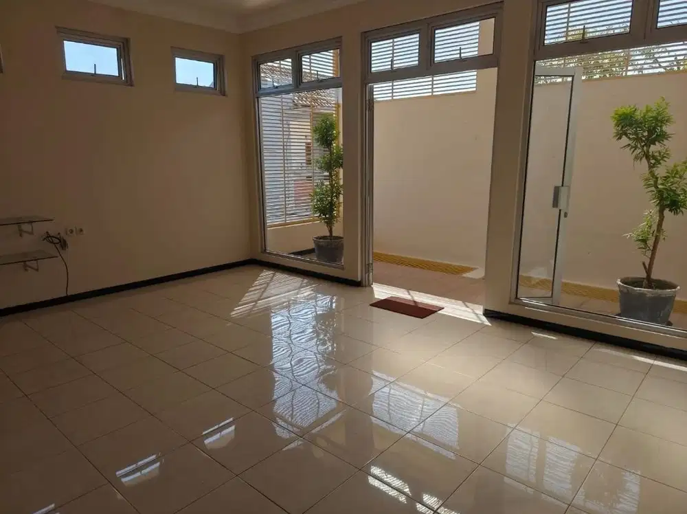 Rumah Manahan 3Kt, 4Km, 148Mt, Banjarsari, Solo,dekat jl Adi Sucipto