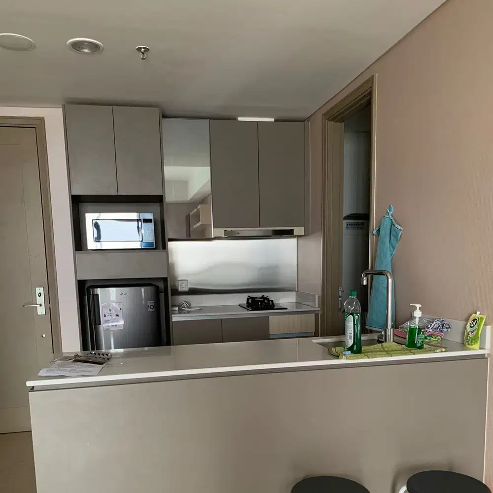 Dijual cepat apartemen gold coast pik 2BR 90m2 furnish sertifikat