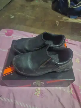 Sepatu Safety Shoes KING'S