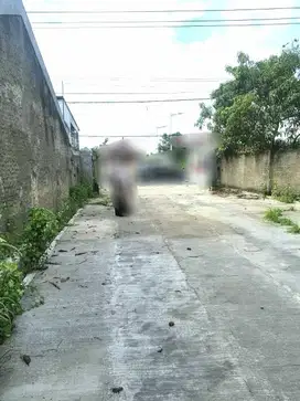 Tanah Luas Strategis Pinggir Jalan Utama Karawang