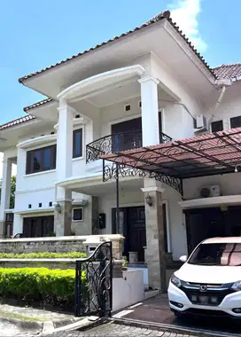 Rumah Hook Luas di Tirtasani Residence