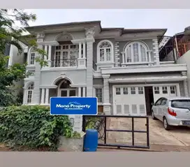 Dijual rumah  di legenda wisata cibubur