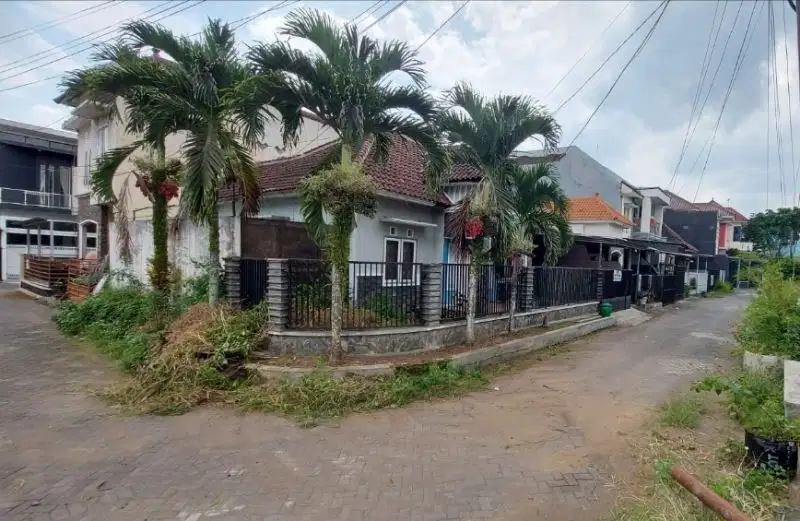 rumah strategis buat kos elite di sigura gura hook dekat UB dan ITN