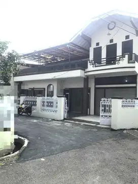 Rumah Hook Mewah Murah di Cisaranten Kulon Gedebage Kota Bandung.