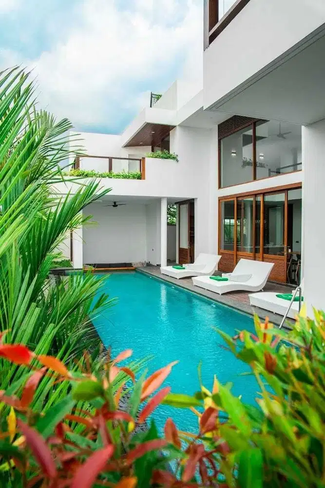 dijual villa luxury lokasi canggu