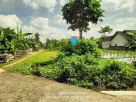 Tanah 300 m² dekat kampus Banyuraden