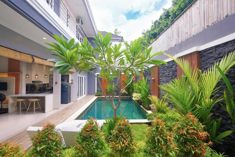 dijual villa lantai 2 kerobokan dekat canggu