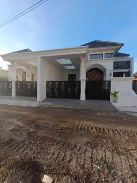 Dijual rumah siap huni dengan konsep KLASIK MODERN dengan desain