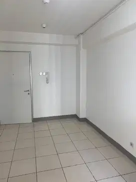 Sewa Apartemen Greenbay 2 BR Unfurnished View Taman Uk. 35 M2