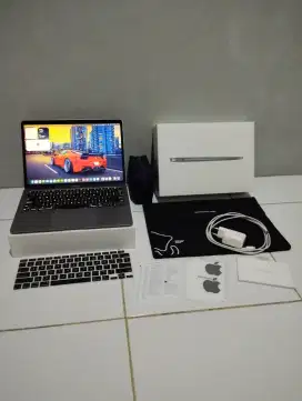 MacBook Air M1 8/256 Fullset iBox BH 100% Garansi Oktober 2025