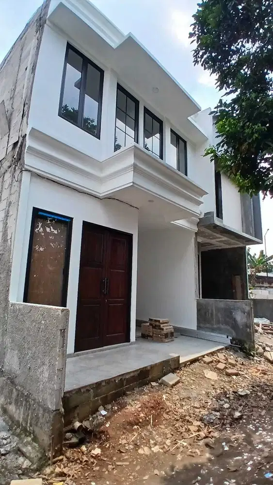 Rumah Baru Midern Classic 2 Lt dlm Cluster di Ciracas Jak Tim