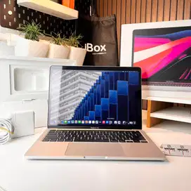 MacBook Pro M2 iBox 13 inch 8gb 256gb Silver Battery Health 93%